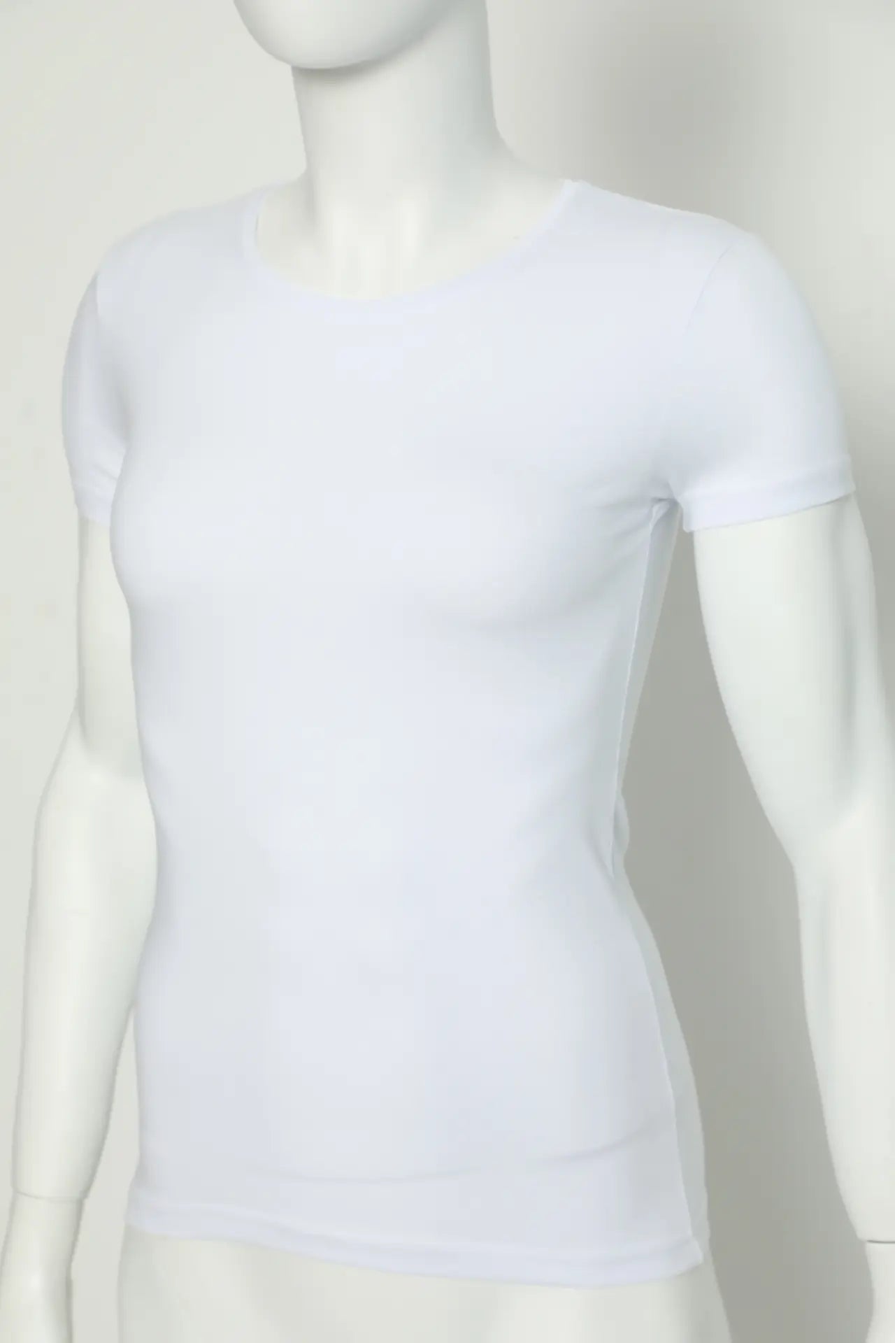 TOLIN3247 | WHITE | tolin-sync:4363173074fa5c61a806ba38864c8a19d700a70b7483b66e7025f202df1c7807